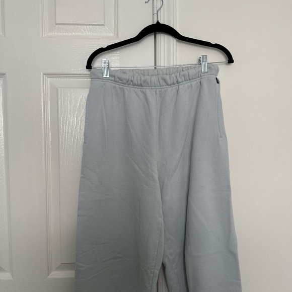 Aritzia Pants - Aritzia TNA Pure Fleece oversized sweats